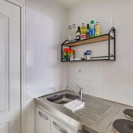 Guestready - Bel Apt A 6 Min Du Metro Gare Du Nord Paris Exterior photo